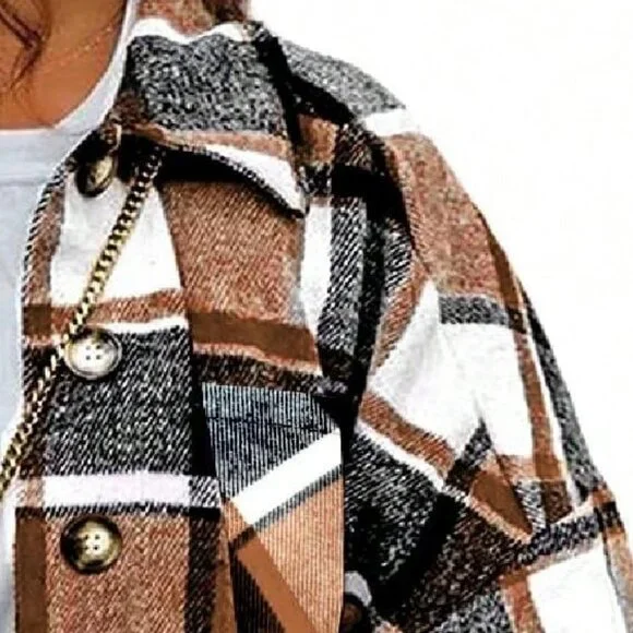 Elegant Women's Cropped Plaid Shacket Flannel Long Sleeve Button Down Jacket - Picture 3 of 5